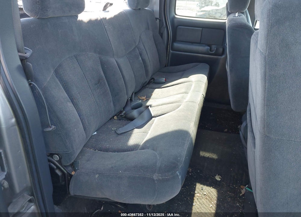 2001 CHEVROLET SILVERADO 1500 LS VIN: 1GCEC19T21Z179316