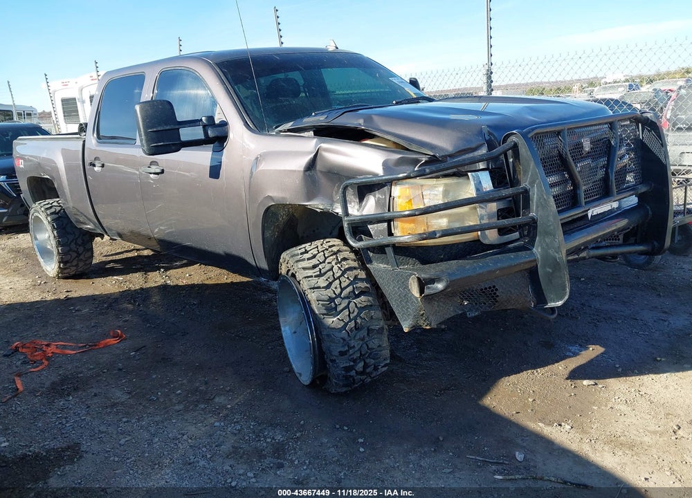 2011 CHEVROLET SILVERADO 2500HD LT VIN: 1GC1KXC86BF222549