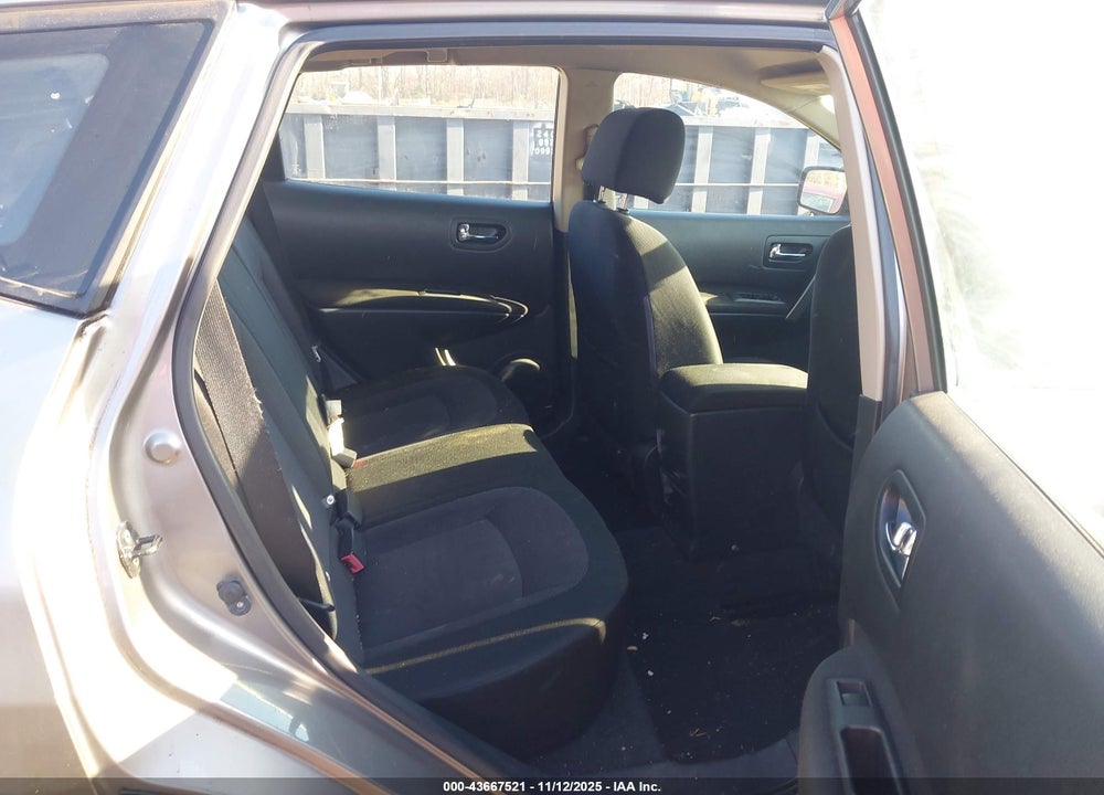 2013 NISSAN ROGUE S VIN: JN8AS5MV7DW610311