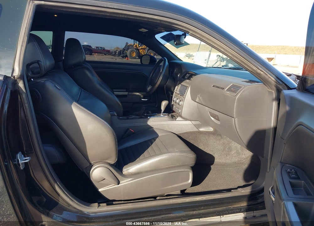 2013 DODGE CHALLENGER R/T CLASSIC VIN: 2C3CDYBT1DH554130