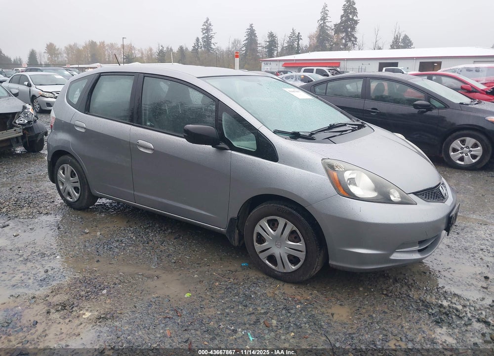 2010 HONDA FIT VIN: JHMGE8G21AC035389