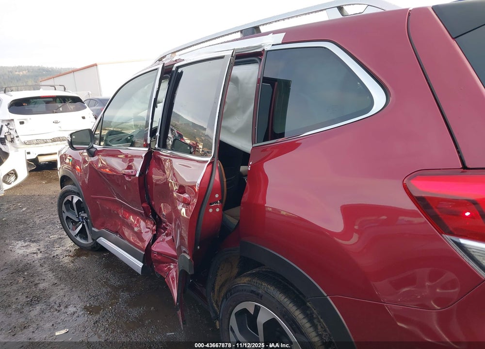 2024 SUBARU FORESTER TOURING VIN: JF2SKAMCXRH449182
