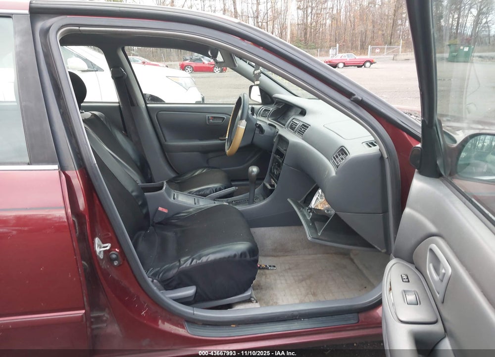 1999 TOYOTA CAMRY LE VIN: JT2BG22K9X0331791