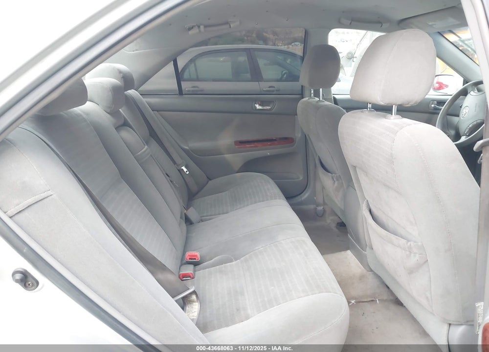 2005 TOYOTA CAMRY LE VIN: 4T1BE32K65U001174
