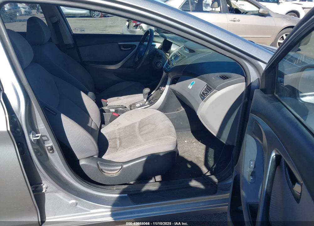 2013 HYUNDAI ELANTRA GLS VIN: KMHDH4AE0DU940241