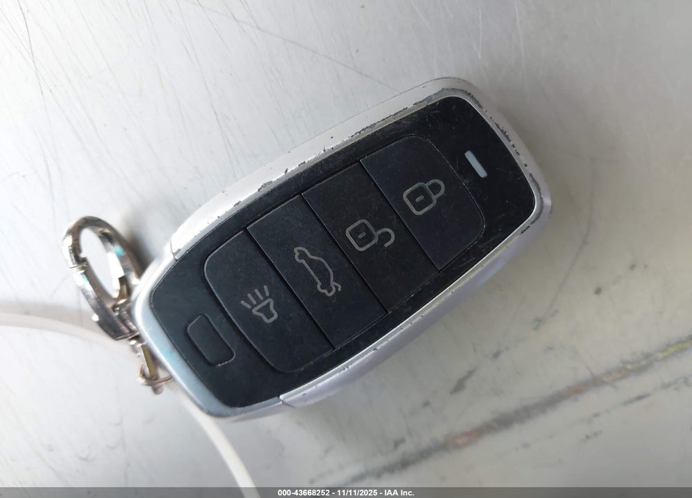2015 HYUNDAI SANTA FE LIMITED VIN: KM8SRDHF0FU126130
