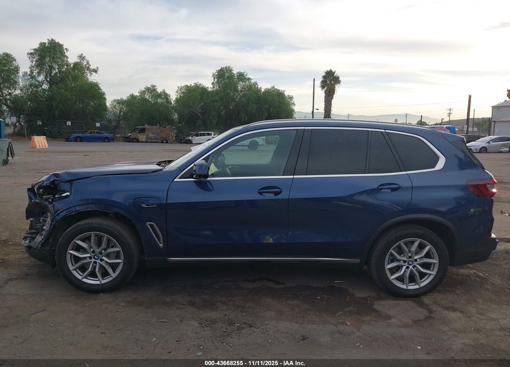 2022 BMW X5 PHEV XDRIVE45E VIN: 5UXTA6C09N9L13543