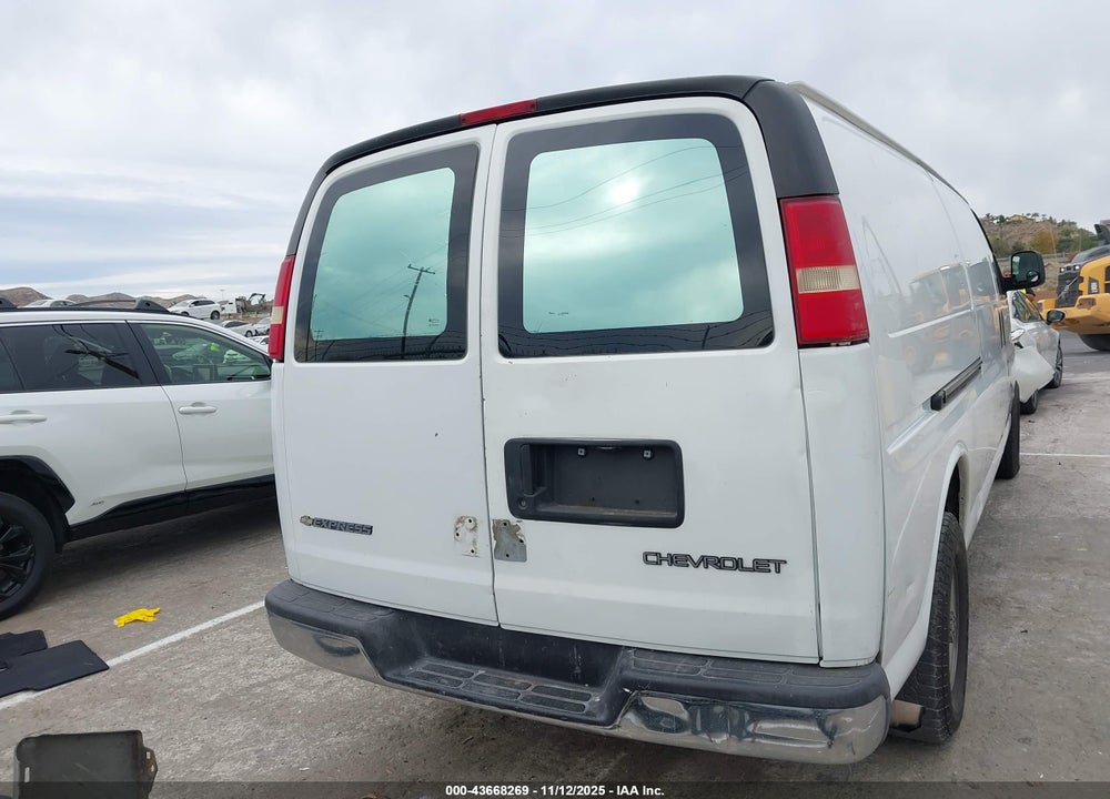2003 CHEVROLET EXPRESS VIN: 1GCHG39U331125837
