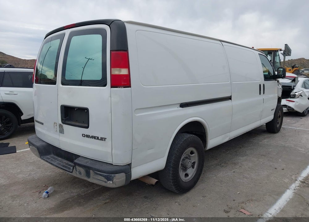 2003 CHEVROLET EXPRESS VIN: 1GCHG39U331125837