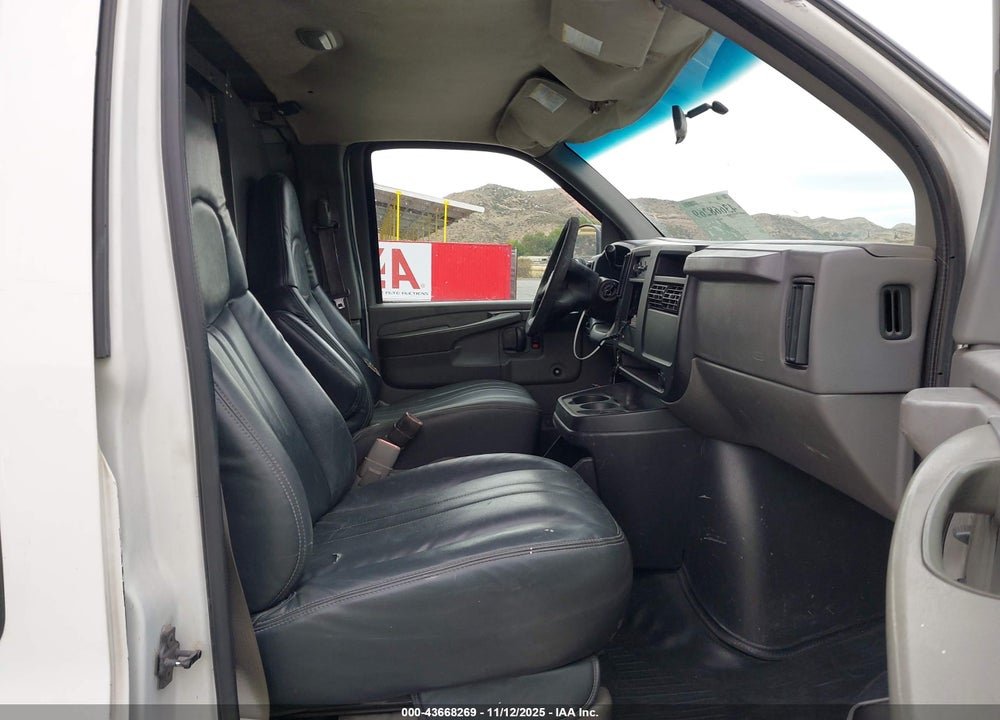 2003 CHEVROLET EXPRESS VIN: 1GCHG39U331125837