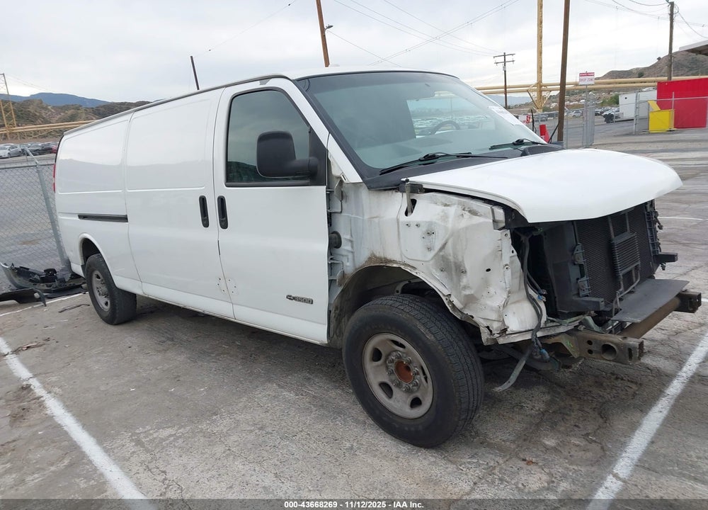2003 CHEVROLET EXPRESS VIN: 1GCHG39U331125837