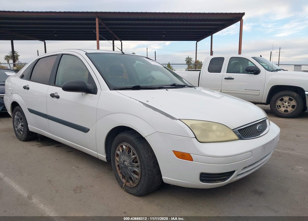 2005 FORD FOCUS ZX4 VIN: 1FAFP34N05W256386
