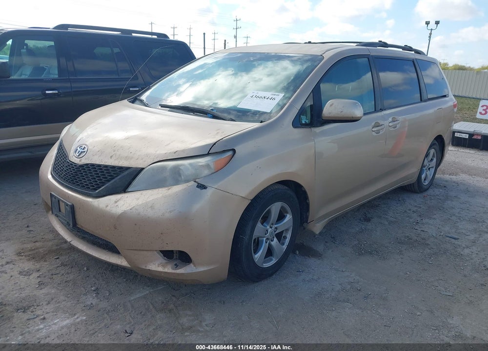 2011 TOYOTA SIENNA LE V6 VIN: 5TDKK3DC2BS115014
