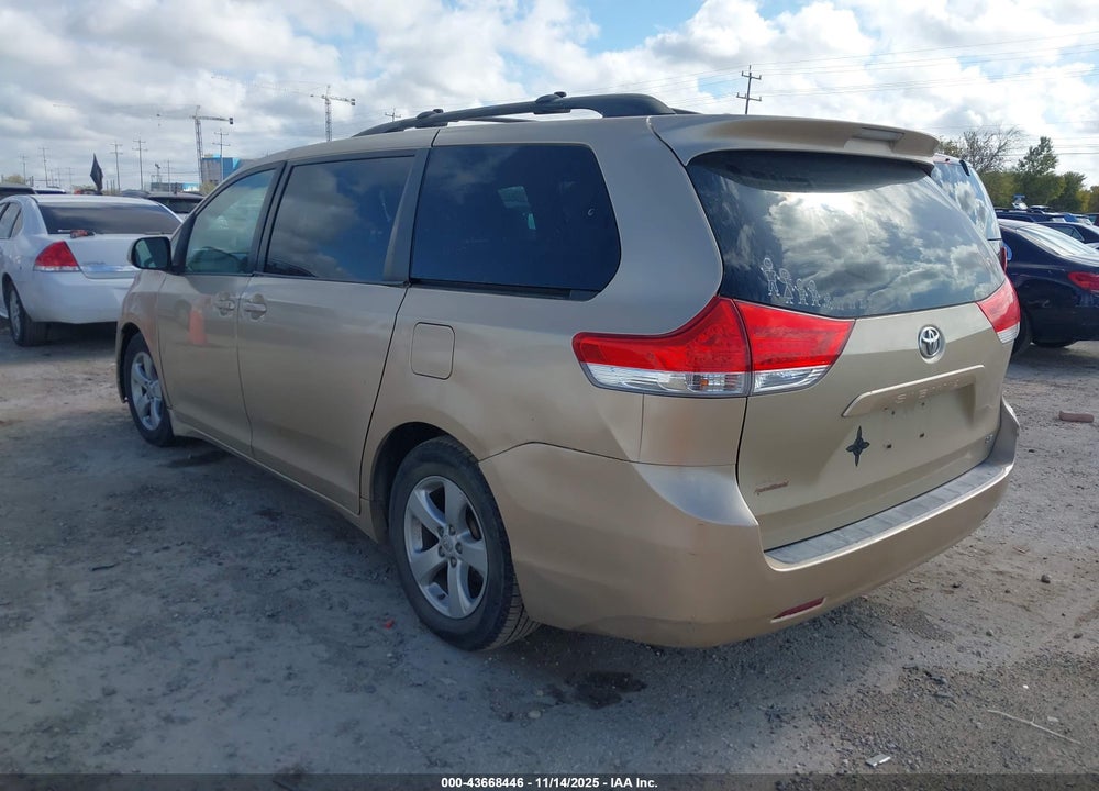 2011 TOYOTA SIENNA LE V6 VIN: 5TDKK3DC2BS115014