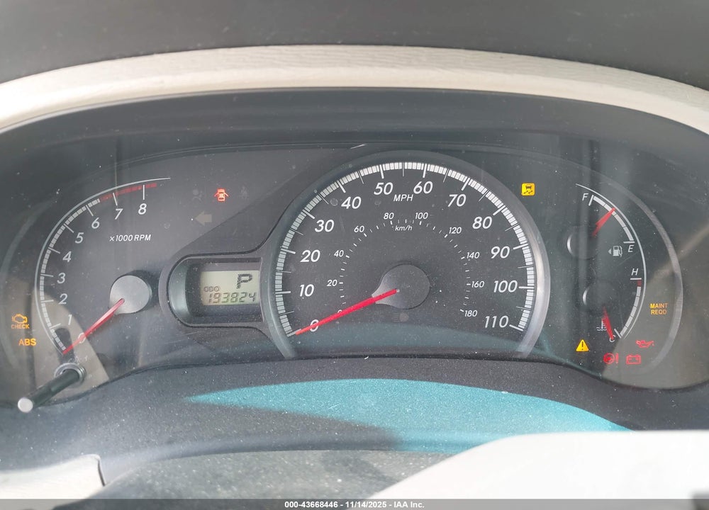 2011 TOYOTA SIENNA LE V6 VIN: 5TDKK3DC2BS115014