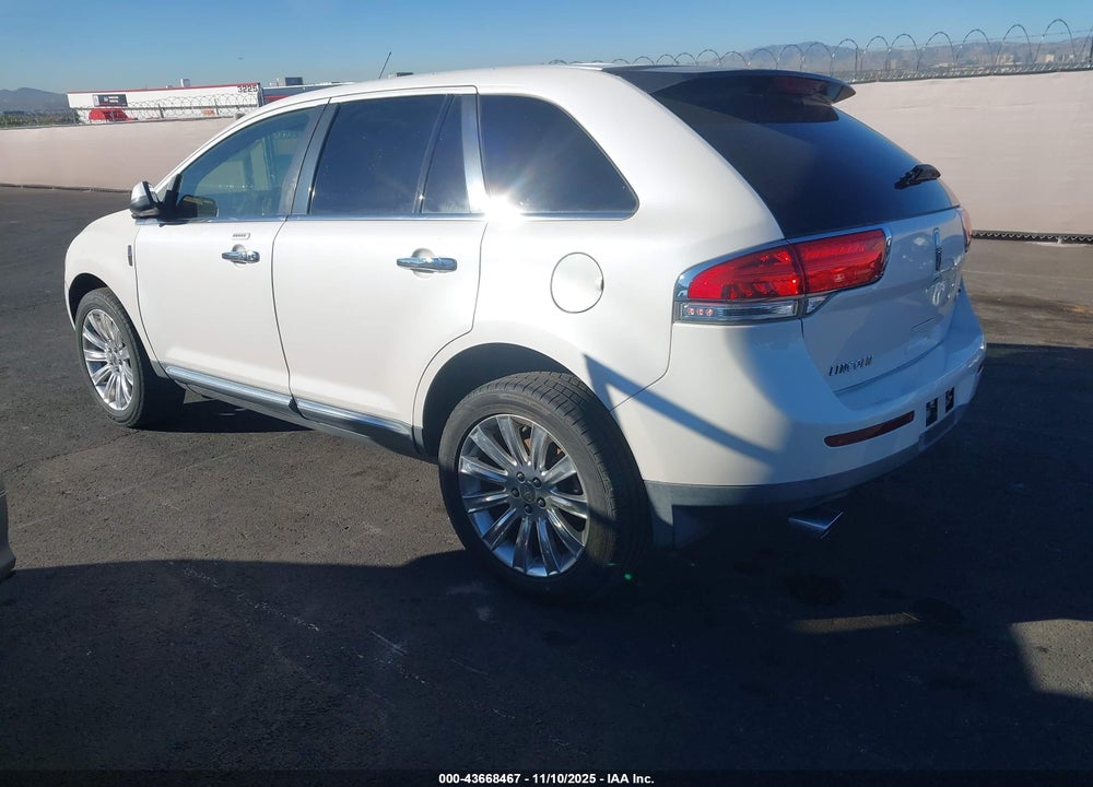 2011 LINCOLN MKX VIN: 2LMDJ6JK2BBJ19039