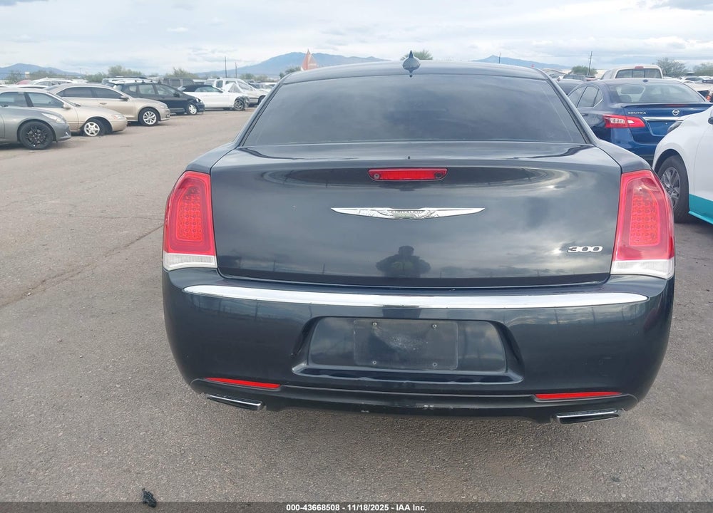 2015 CHRYSLER 300 LIMITED VIN: 2C3CCAAG3FH867729