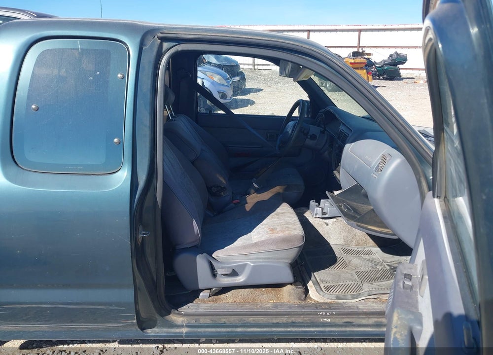1998 TOYOTA TACOMA VIN: 4TAVL52N6WZ137155