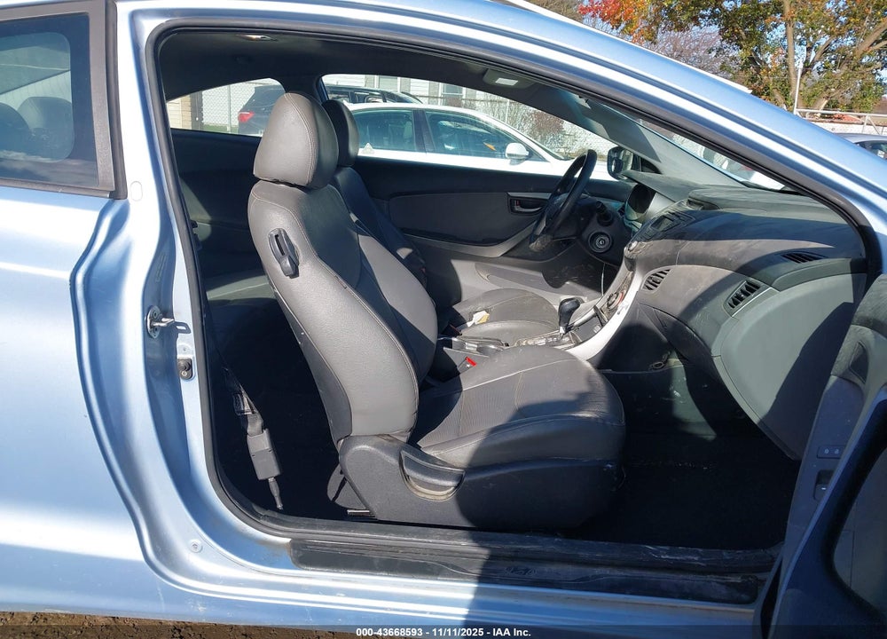 2013 HYUNDAI ELANTRA SE VIN: KMHDH6AE3DU009163