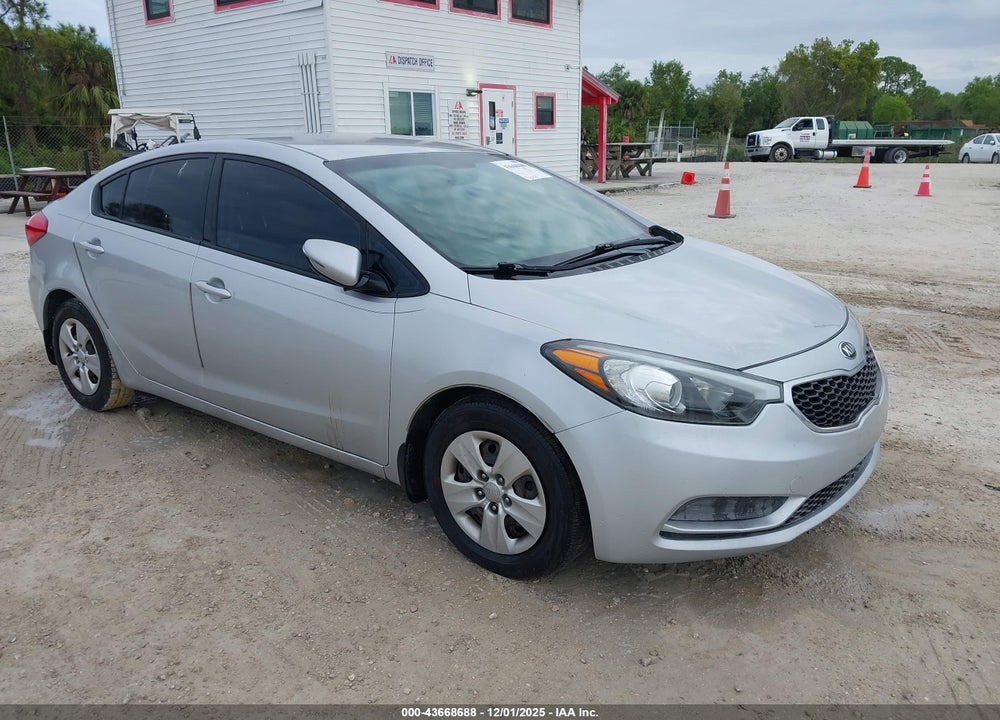 2015 KIA FORTE LX VIN: KNAFX4A60F5428272