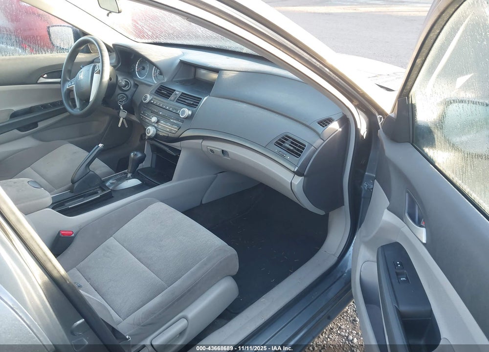 2009 HONDA ACCORD 2.4 LX-P VIN: 1HGCP26439A074066