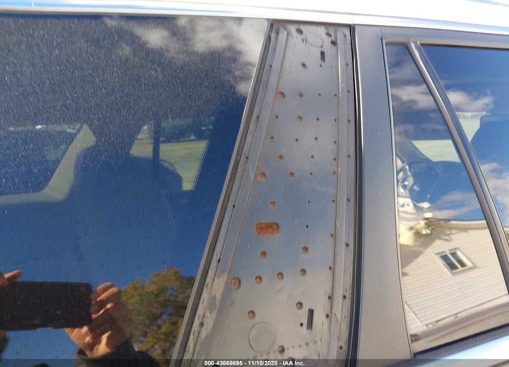 2011 BUICK ENCLAVE 1XL VIN: 5GAKRBED6BJ222417