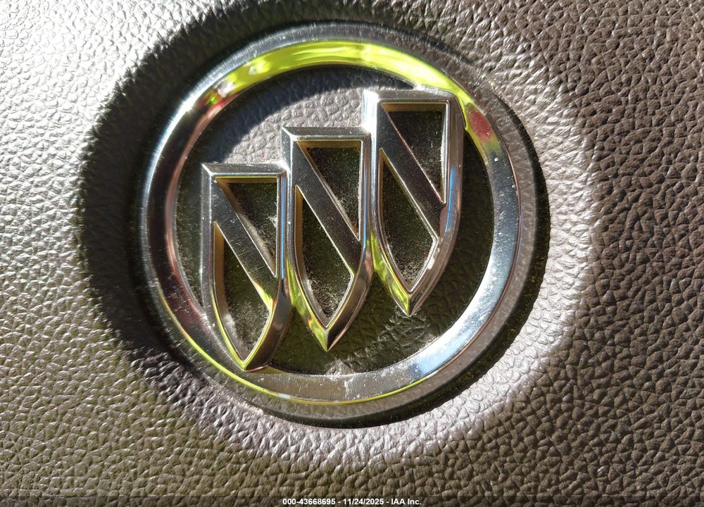 2011 BUICK ENCLAVE 1XL VIN: 5GAKRBED6BJ222417