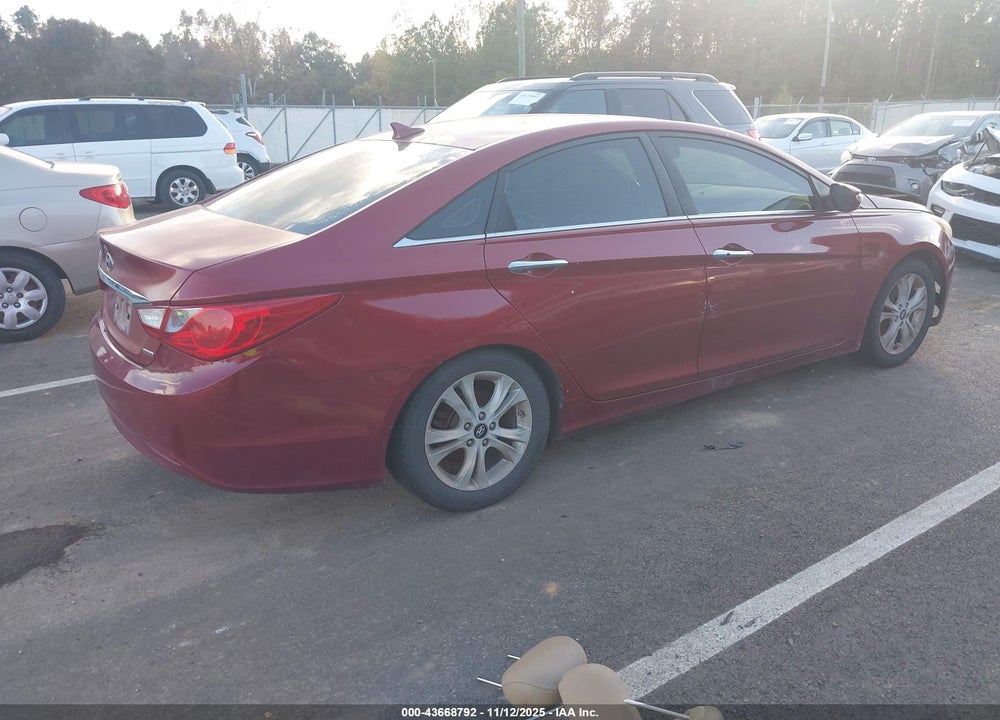 2011 HYUNDAI SONATA LIMITED VIN: 5NPEC4AC8BH039910