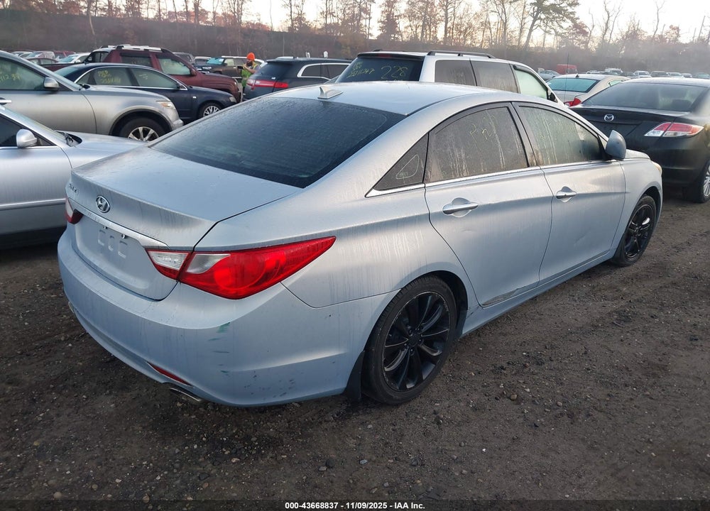 2013 HYUNDAI SONATA VIN: 5NPEC4AC7DH506947