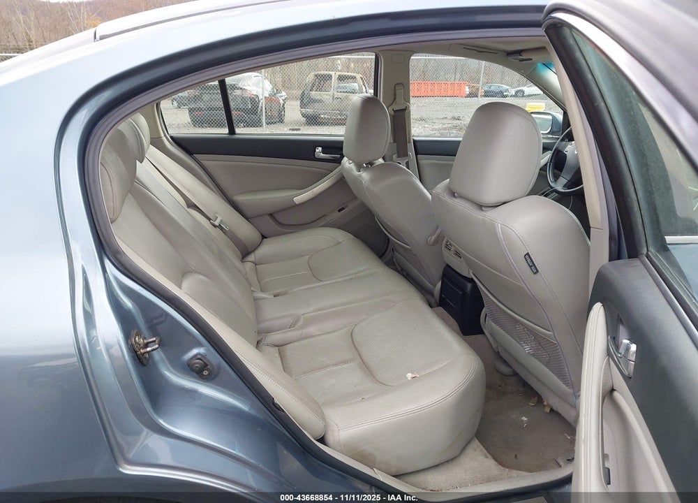 2006 INFINITI G35X VIN: JNKCV51F06M605540