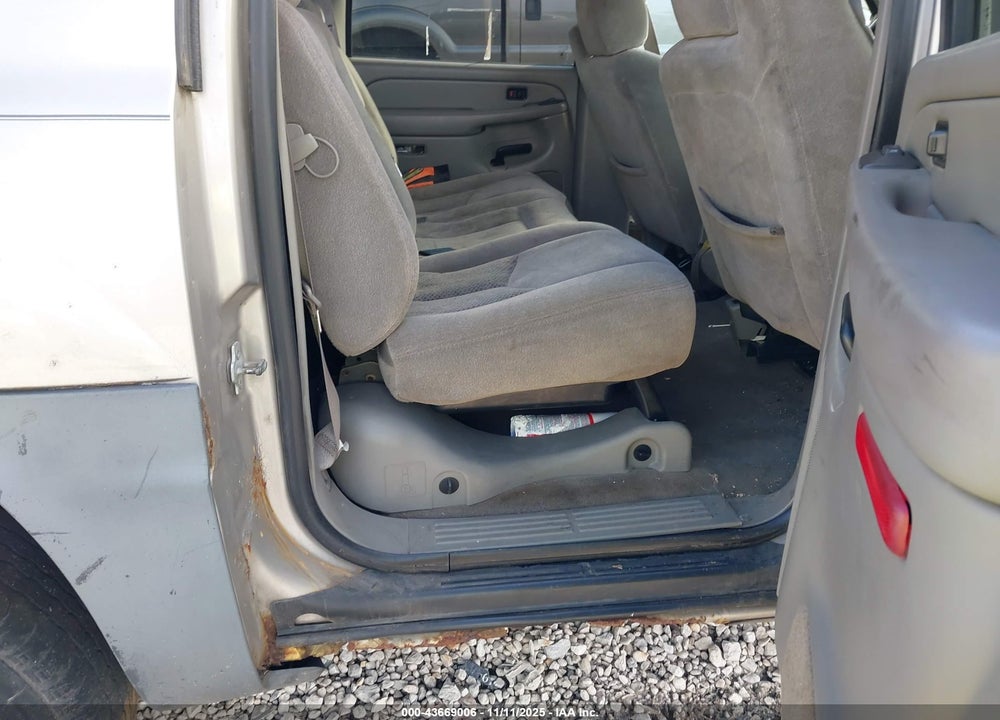 2005 CHEVROLET AVALANCHE 1500 LS VIN: 3GNEK12Z25G256085