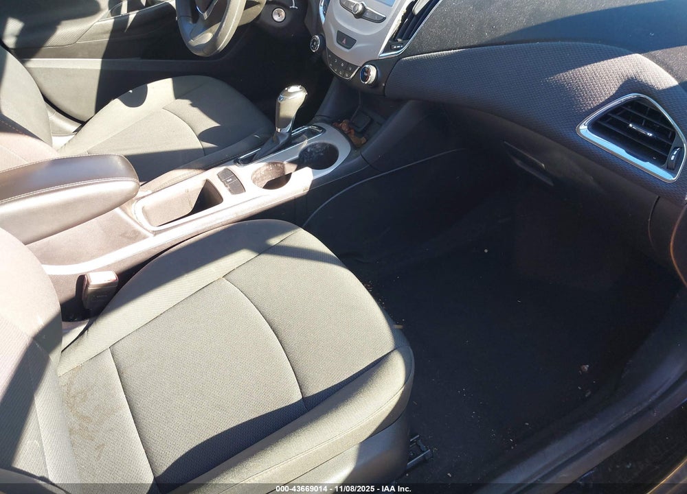 2017 CHEVROLET CRUZE LS AUTO VIN: 1G1BC5SM9H7206670