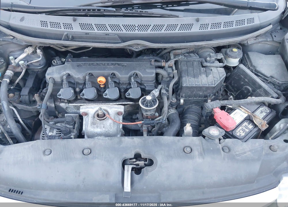 2011 HONDA CIVIC LX VIN: 19XFA1F52BE026657