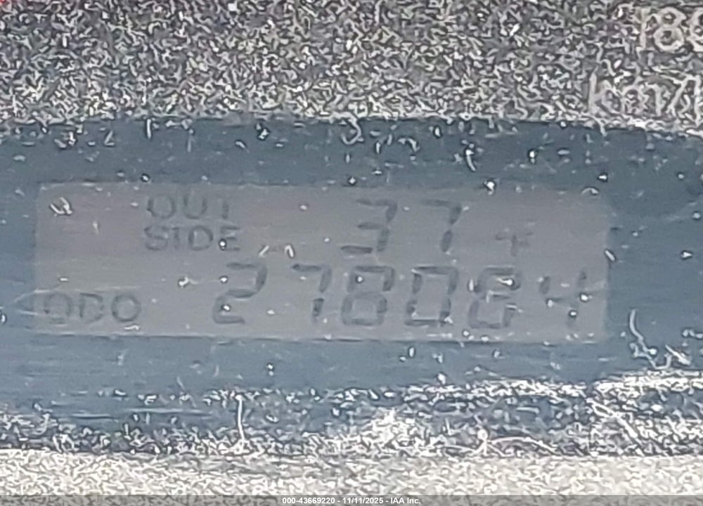 2005 TOYOTA COROLLA LE VIN: 1NXBR32E55Z378903