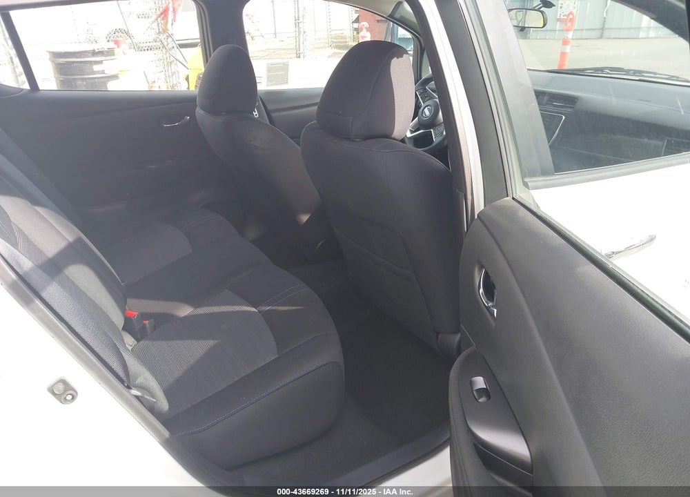 2018 NISSAN LEAF S VIN: 1N4AZ1CP6JC301435