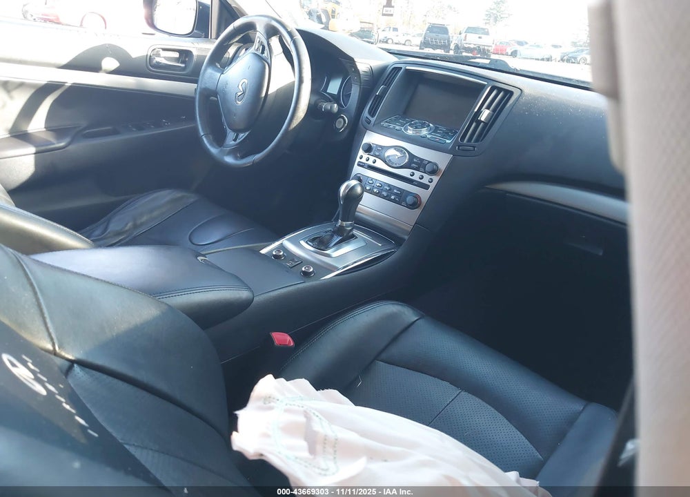 2011 INFINITI G37X VIN: JN1CV6AR8BM401857