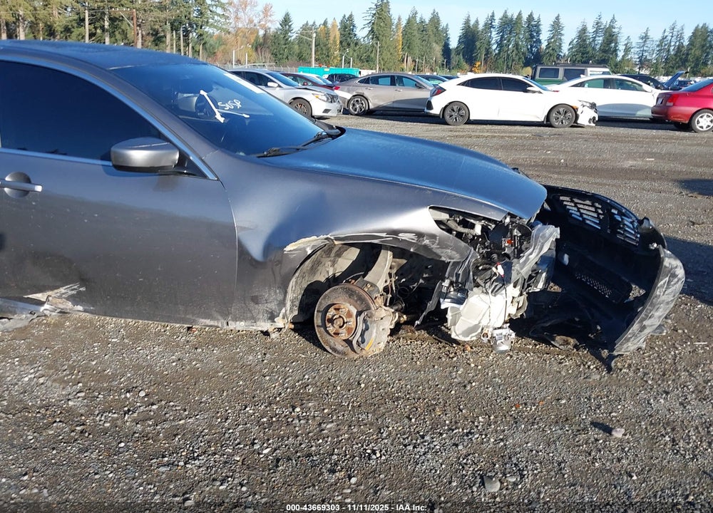 2011 INFINITI G37X VIN: JN1CV6AR8BM401857