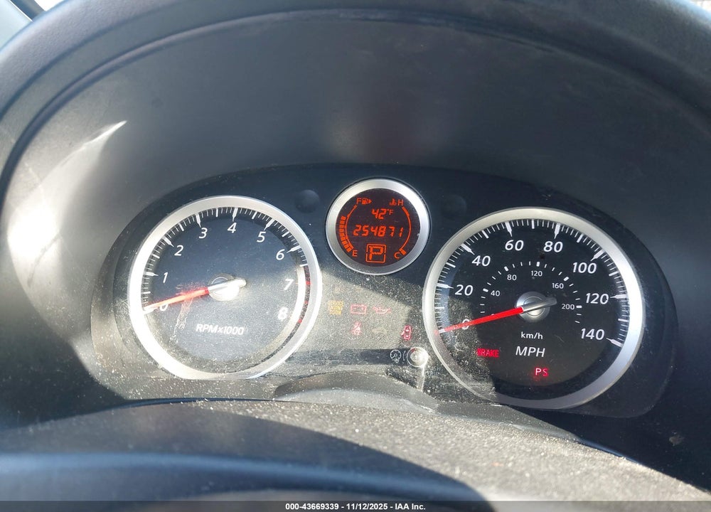 2011 NISSAN SENTRA 2.0SR VIN: 3N1AB6AP6BL647850