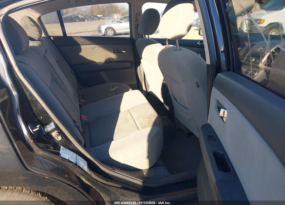 2011 NISSAN SENTRA 2.0SR VIN: 3N1AB6AP6BL647850