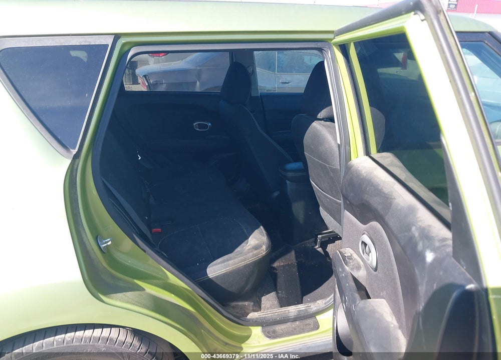 2016 KIA SOUL VIN: KNDJP3A53G7819856