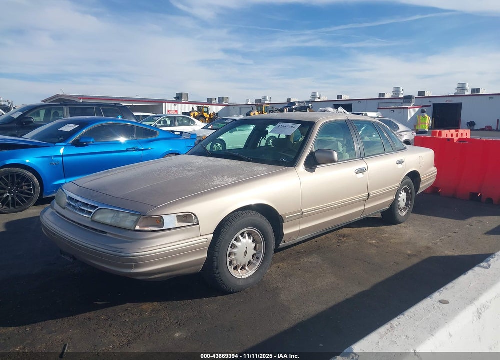 1997 FORD CROWN VICTORIA LX VIN: 2FALP74W4VX179691