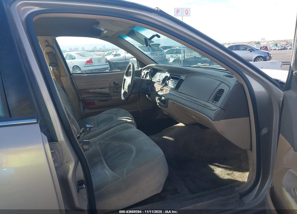 1997 FORD CROWN VICTORIA LX VIN: 2FALP74W4VX179691