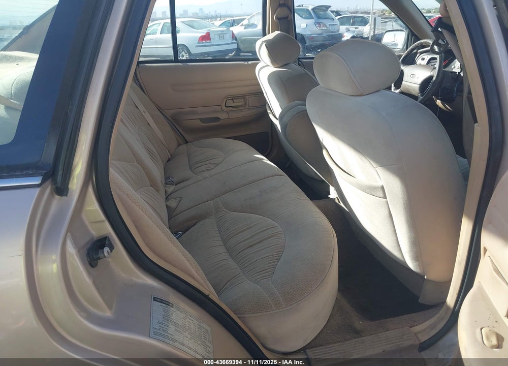1997 FORD CROWN VICTORIA LX VIN: 2FALP74W4VX179691