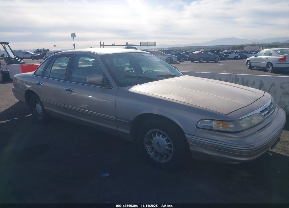 1997 FORD CROWN VICTORIA LX VIN: 2FALP74W4VX179691