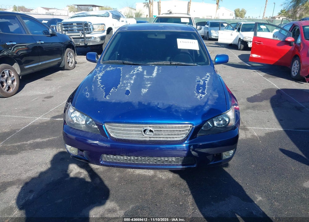 2001 LEXUS IS 300 VIN: JTHBD182810020814