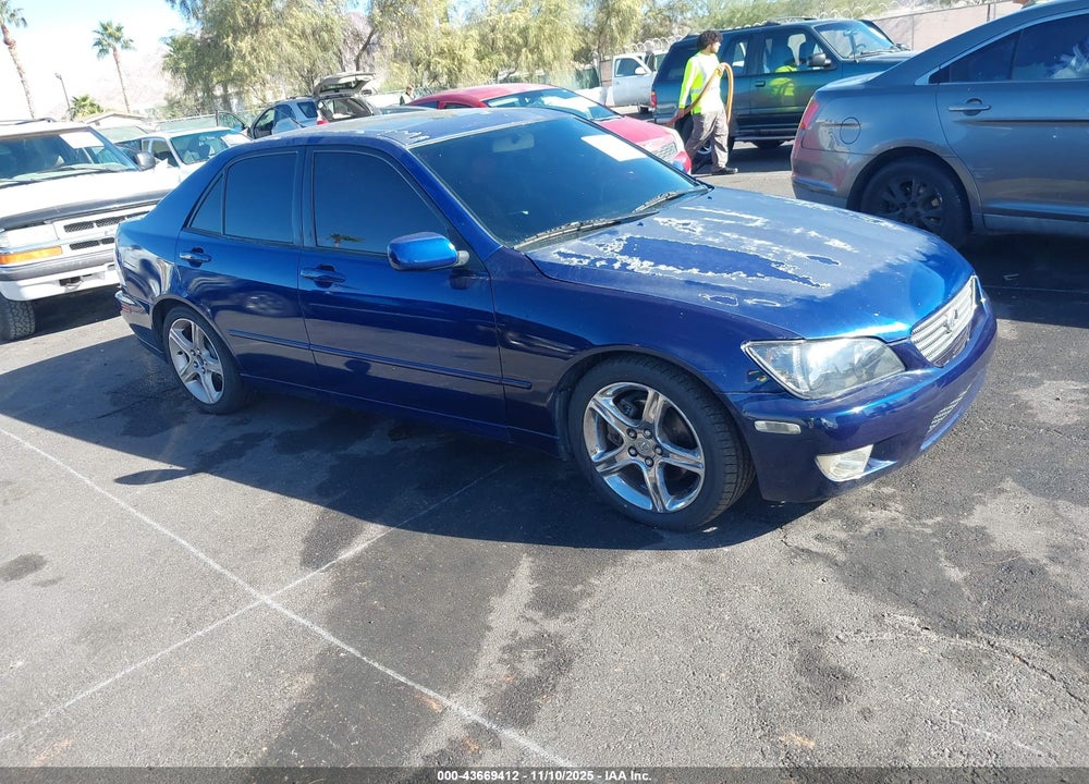 2001 LEXUS IS 300 VIN: JTHBD182810020814