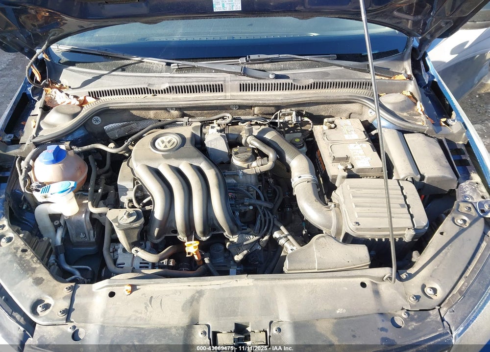 2013 VOLKSWAGEN JETTA 2.0L S VIN: 3VW2K7AJ6DM267825