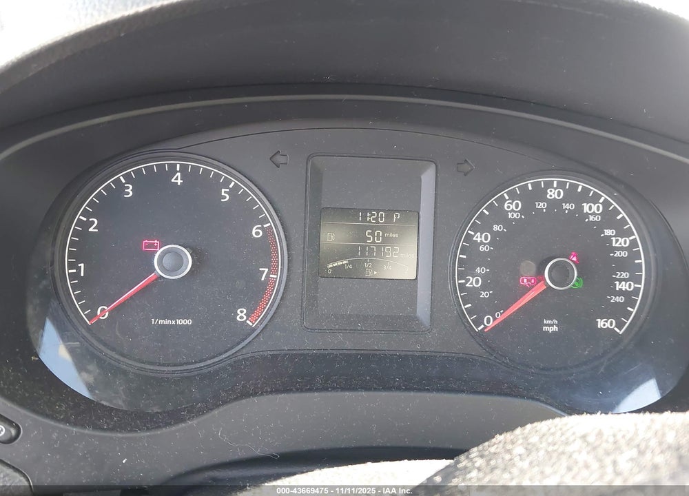 2013 VOLKSWAGEN JETTA 2.0L S VIN: 3VW2K7AJ6DM267825