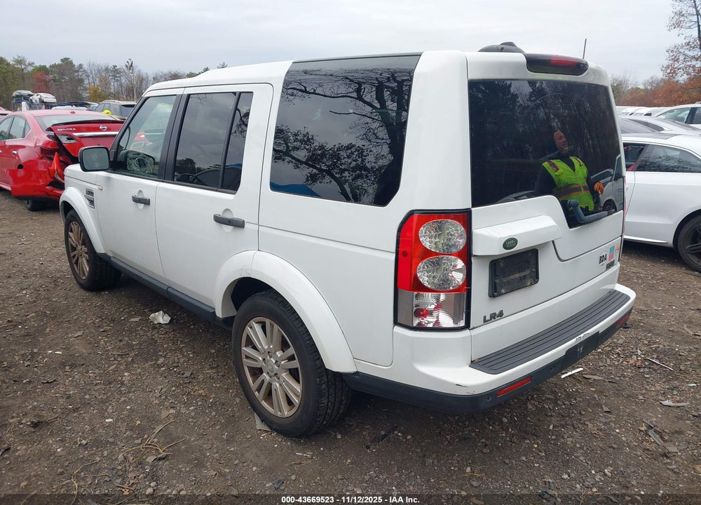 2011 LAND ROVER LR4 VIN: SALAK2D46BA564345