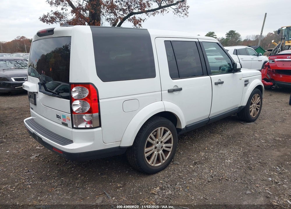 2011 LAND ROVER LR4 VIN: SALAK2D46BA564345